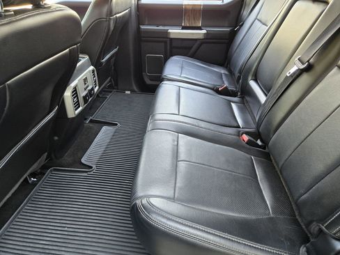 Used 2018 Ford F150 Lariat w/ Equipment Group 502A Luxury image 20