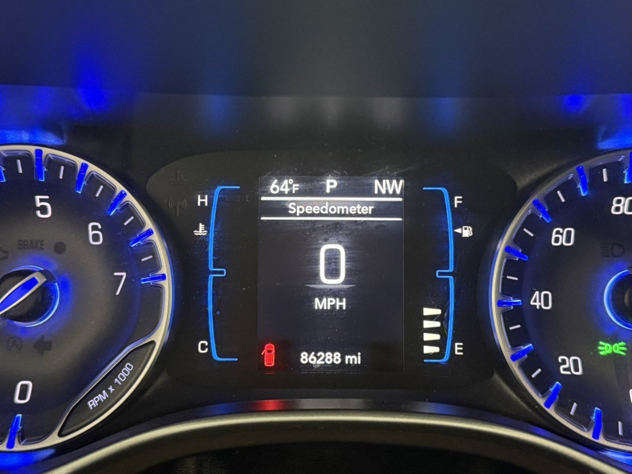 Used 2017 Chrysler Pacifica Touring-L w/ Tire & Wheel Group FWD image 18