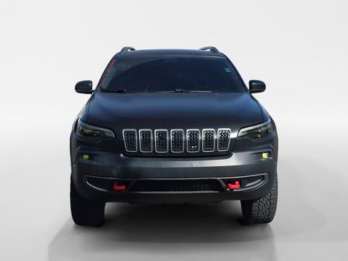 Used 2019 Jeep Cherokee Trailhawk image 10