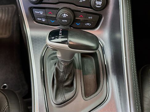 Used 2016 Dodge Challenger R/T Plus RWD image 25