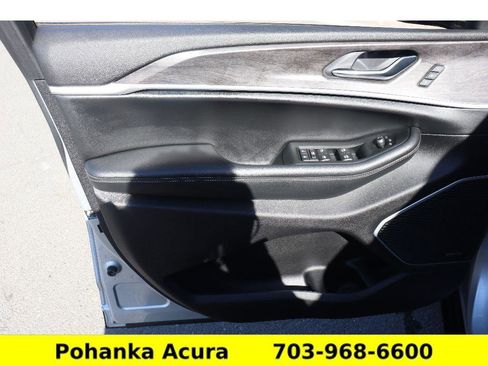 Used 2021 Jeep Grand Cherokee L Limited AWD/4WD image 23