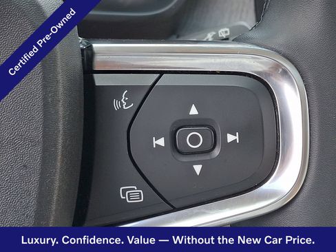 Certified 2024 Volvo XC40 B5 Plus w/ Protection Package Premier AWD/4WD image 23