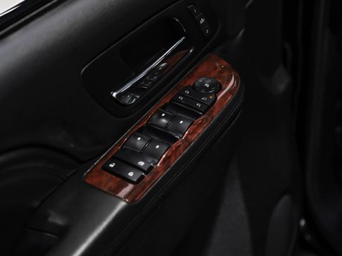 Used 2013 Cadillac Escalade EXT Premium AWD/4WD image 43