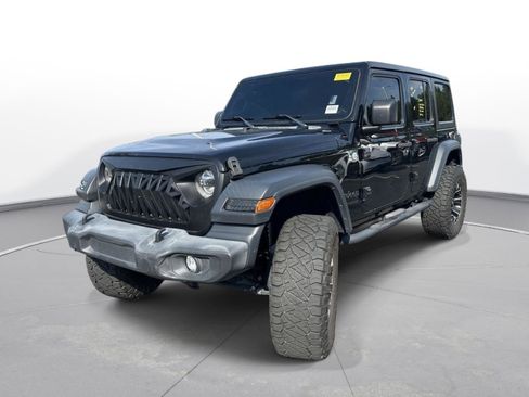 Used 2020 Jeep Wrangler Unlimited Sport AWD/4WD image 2