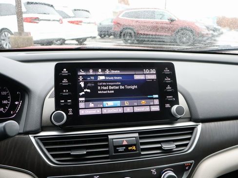 Certified 2018 Honda Accord EX image 19