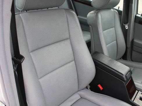 Used 1996 Mercedes-Benz C 220 Sedan image 9