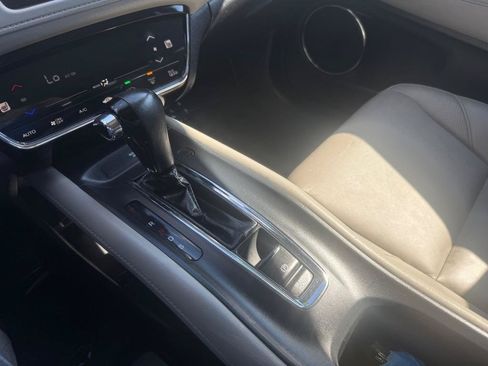 Used 2017 Honda HR-V EX-L image 17