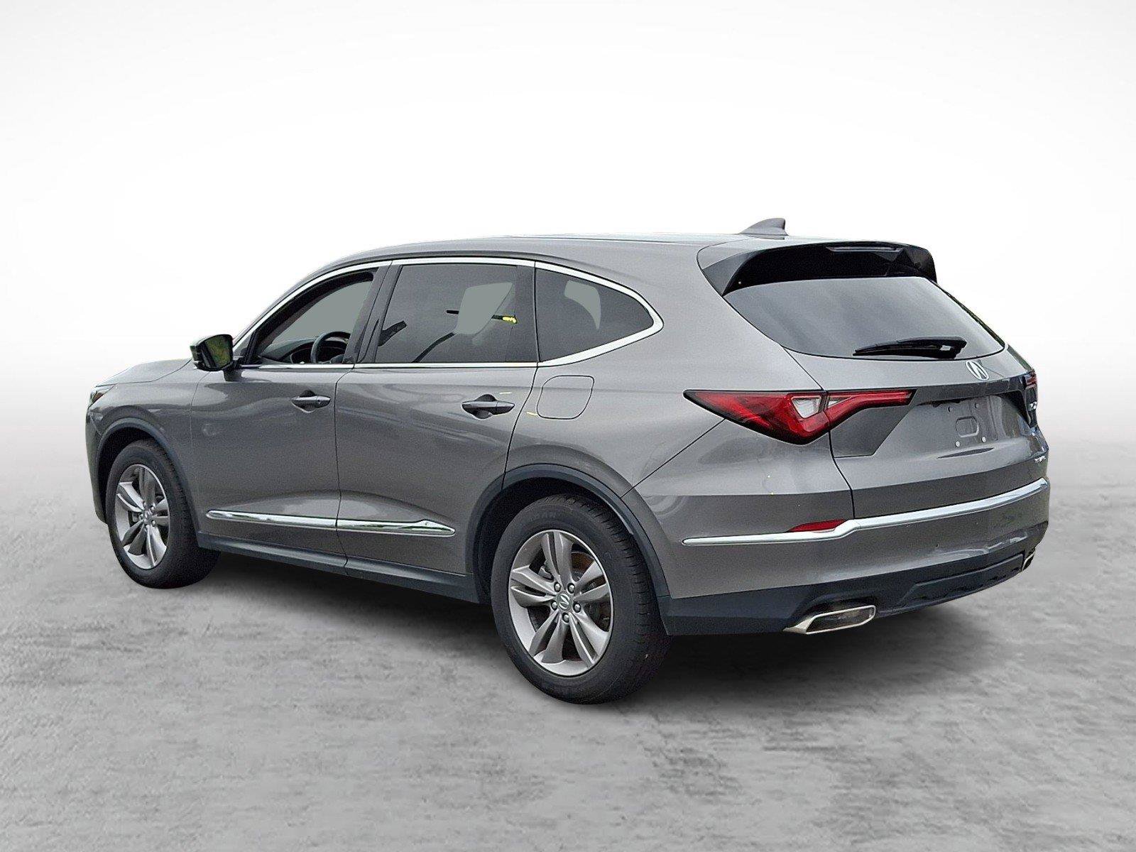 Used 2023 Acura MDX SH-AWD image 4