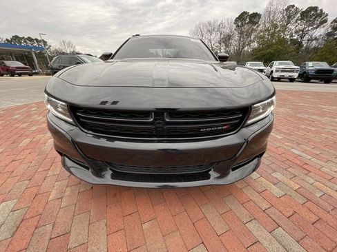 Used 2022 Dodge Charger SXT image 3