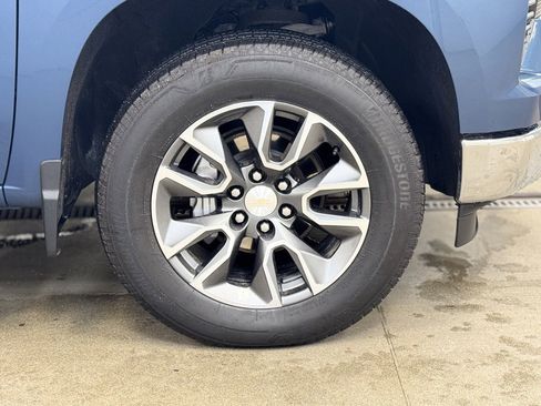 Used 2024 Chevrolet Silverado 1500 LT image 4