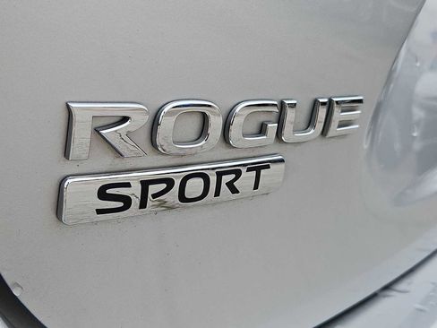 Used 2018 Nissan Rogue Sport S AWD/4WD image 29