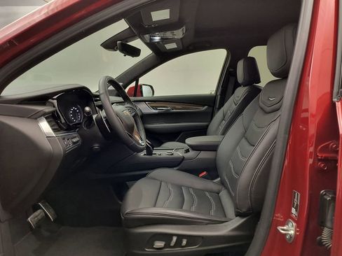 Used 2024 Cadillac XT6 Sport w/ Platinum Package AWD/4WD image 5