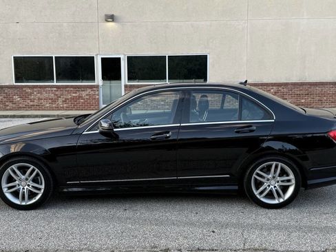 Used 2013 Mercedes-Benz C 250 Sedan w/ Premium 1 Pkg image 4