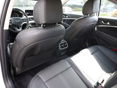 Used 2026 Genesis G70 2.5T RWD image 16