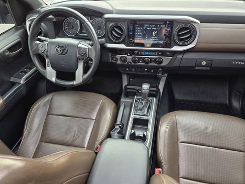 Used 2016 Toyota Tacoma Limited w/ Towing Package image 33