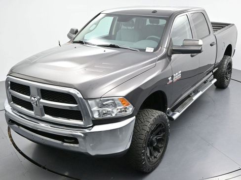 Used 2018 RAM 2500 Tradesman w/ Chrome Appearance Group AWD/4WD image 38