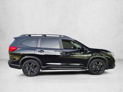 Used 2024 Subaru Ascent Onyx Edition AWD/4WD image 3