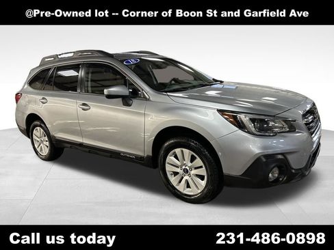 Used 2018 Subaru Outback 2.5i Premium image 7