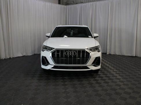 New 2025 Audi Q3 2.0T Premium image 30
