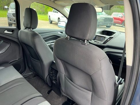 Used 2018 Ford Escape SE FWD image 16
