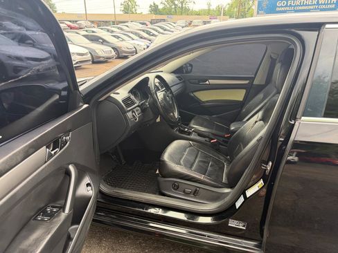 Used 2014 Volkswagen Passat 1.8T Wolfsburg Edition FWD image 11