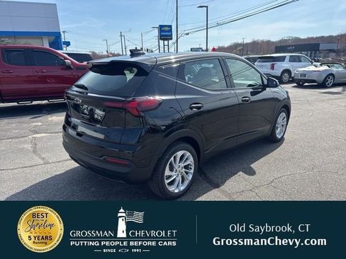New 2027 Chevrolet Bolt LT w/ Comfort Package FWD image 7
