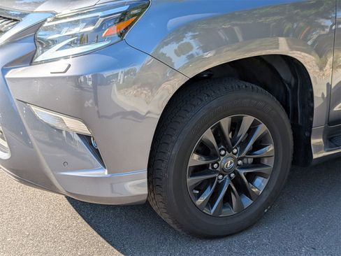 Used 2023 Lexus GX 460 Premium image 9