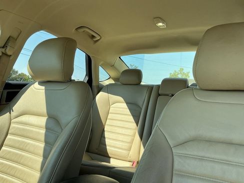 Used 2014 Ford Fusion SE w/ Equipment Group 202A FWD image 12