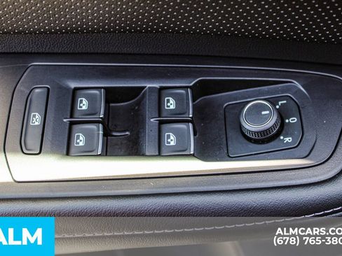 Used 2024 Volkswagen Atlas Cross Sport SE image 39