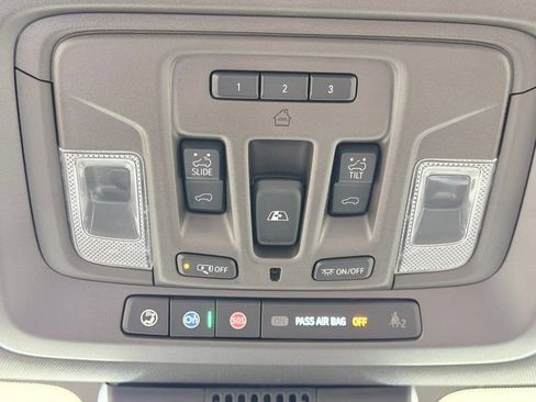 Used 2022 GMC Sierra 1500 SLT w/ SLT Premium Plus Package AWD/4WD image 55