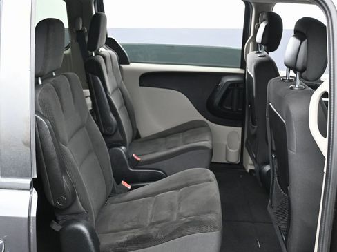 Used 2017 Dodge Grand Caravan SE w/ Power Window Group image 33