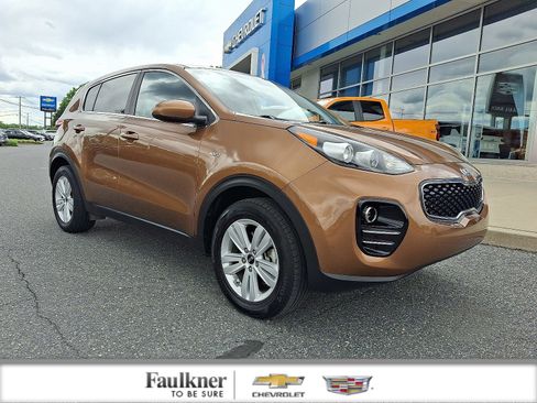 Used 2019 Kia Sportage LX AWD/4WD image 1
