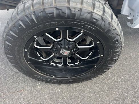 Used 2017 Chevrolet Silverado 1500 LT w/ All Star Edition image 35