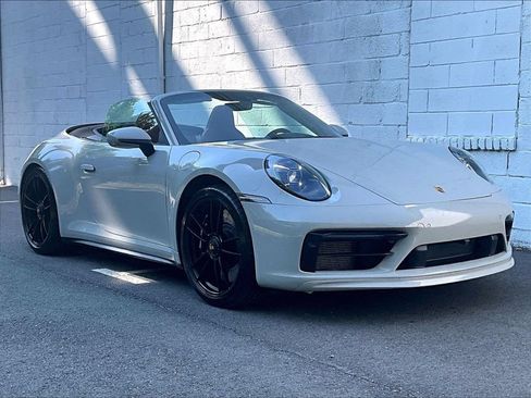 Certified 2022 Porsche 911 Carrera GTS RWD image 7