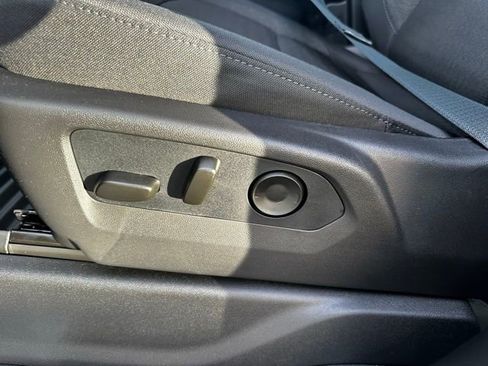 New 2026 Chevrolet Silverado 1500 LT image 18