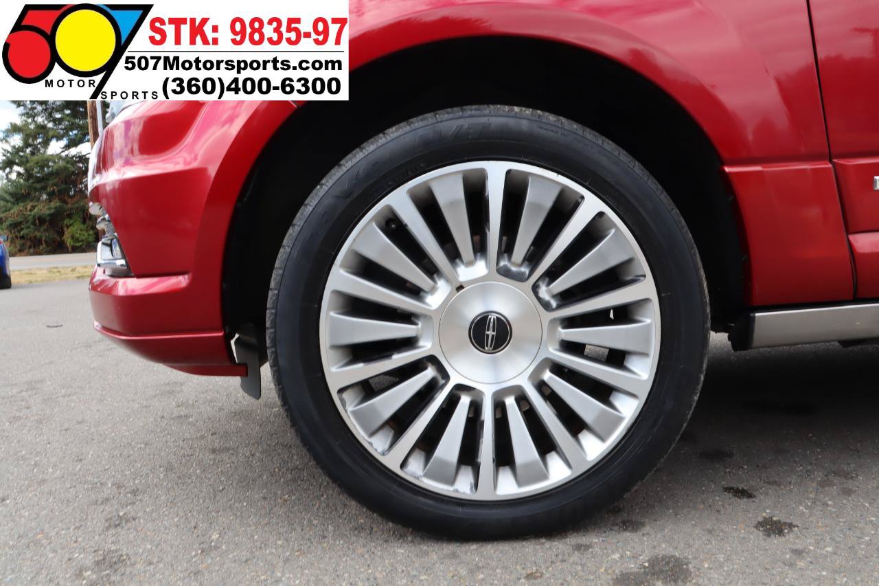 Used 2015 Lincoln Navigator 4WD w/ Equipment Group 101A Reserve image 28