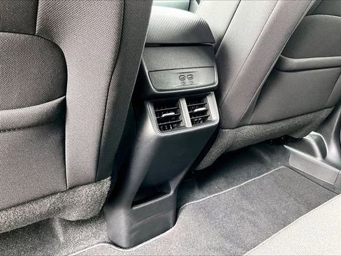 New 2026 Chevrolet Equinox LT w/ Midnight Edition AWD/4WD image 18