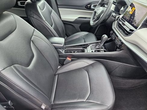 Used 2025 Jeep Compass Limited AWD/4WD image 14