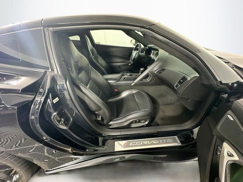 Used 2015 Chevrolet Corvette Stingray Coupe w/ 3LT Preferred Equipment Group RWD image 26