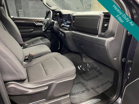 Used 2023 Chevrolet Silverado 1500 RST w/ Z71 Off-Road Package AWD/4WD image 8