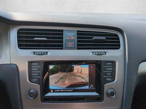 Used 2015 Volkswagen Golf TDI FWD image 13