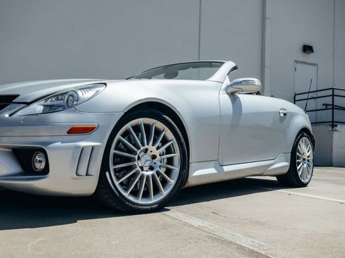 Used 2006 Mercedes-Benz SLK 55 AMG image 28
