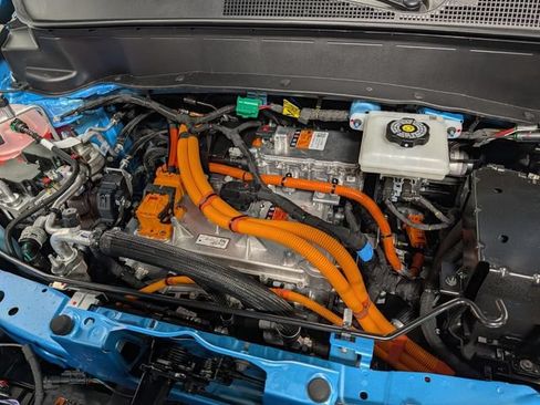 New 2027 Chevrolet Bolt RS w/ Technology Package FWD image 26