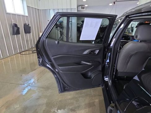 Used 2025 Chevrolet Trax ACTIV w/ Driver Confidence Package FWD image 24