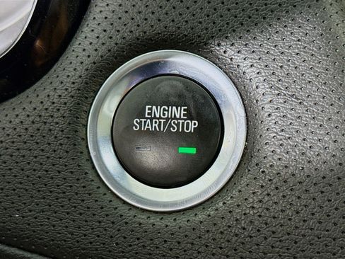 Used 2022 Cadillac XT5 Premium Luxury w/ Technology Package image 21