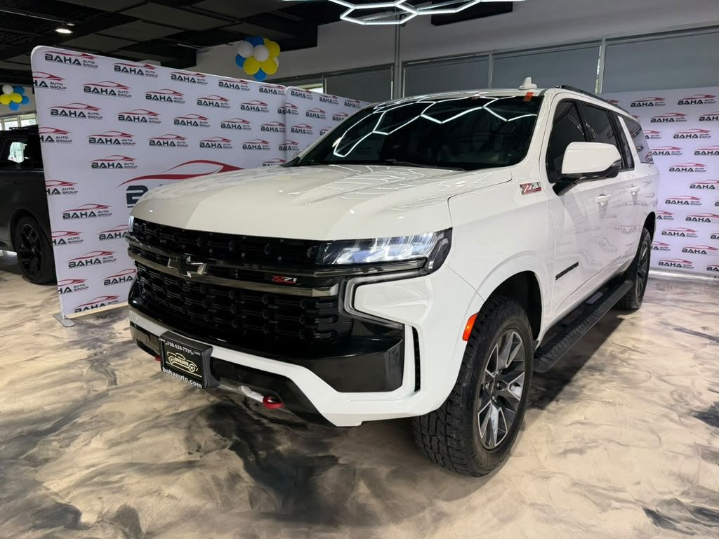Used 2021 Chevrolet Suburban Z71 w/ Luxury Package AWD/4WD image 2
