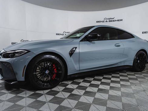 Used 2023 BMW M4 Coupe w/ Executive Package image 9