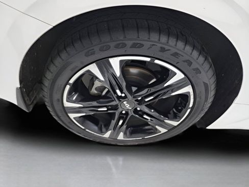Used 2022 Kia K5 GT-Line image 9
