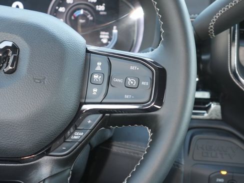 Used 2025 RAM 3500 Limited image 15