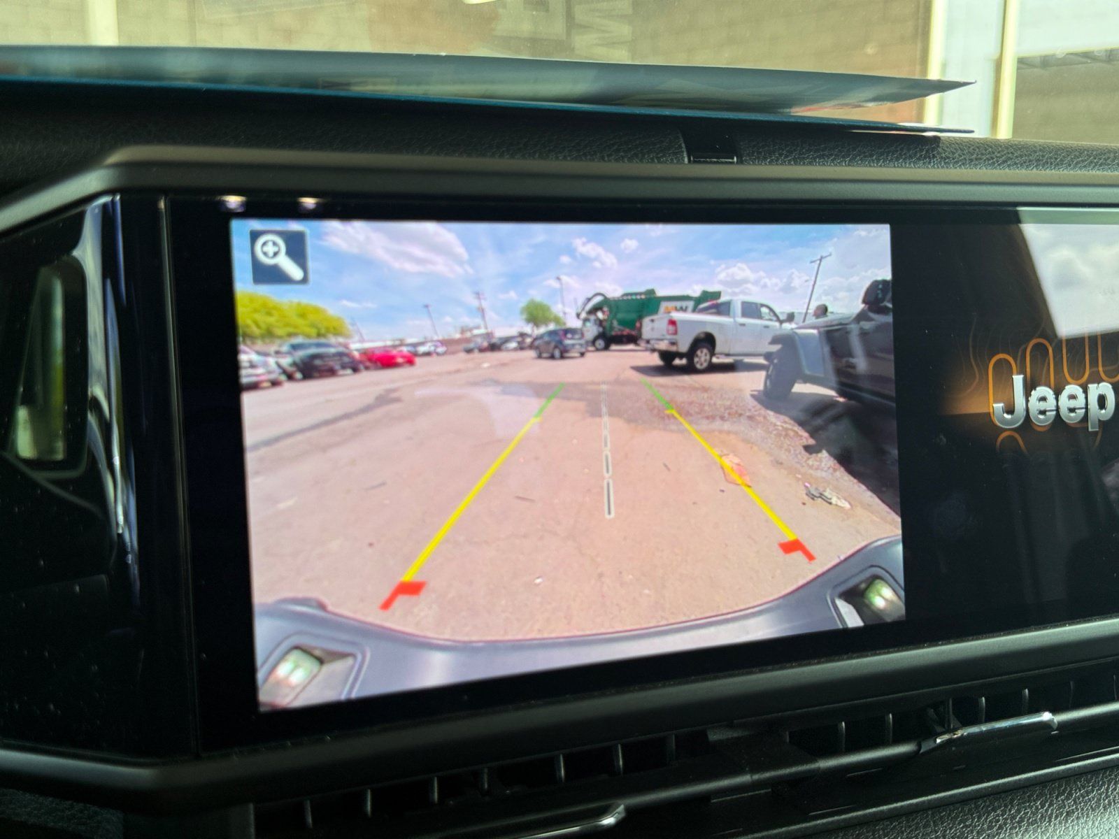 Used 2025 Jeep Gladiator Sport AWD/4WD image 25